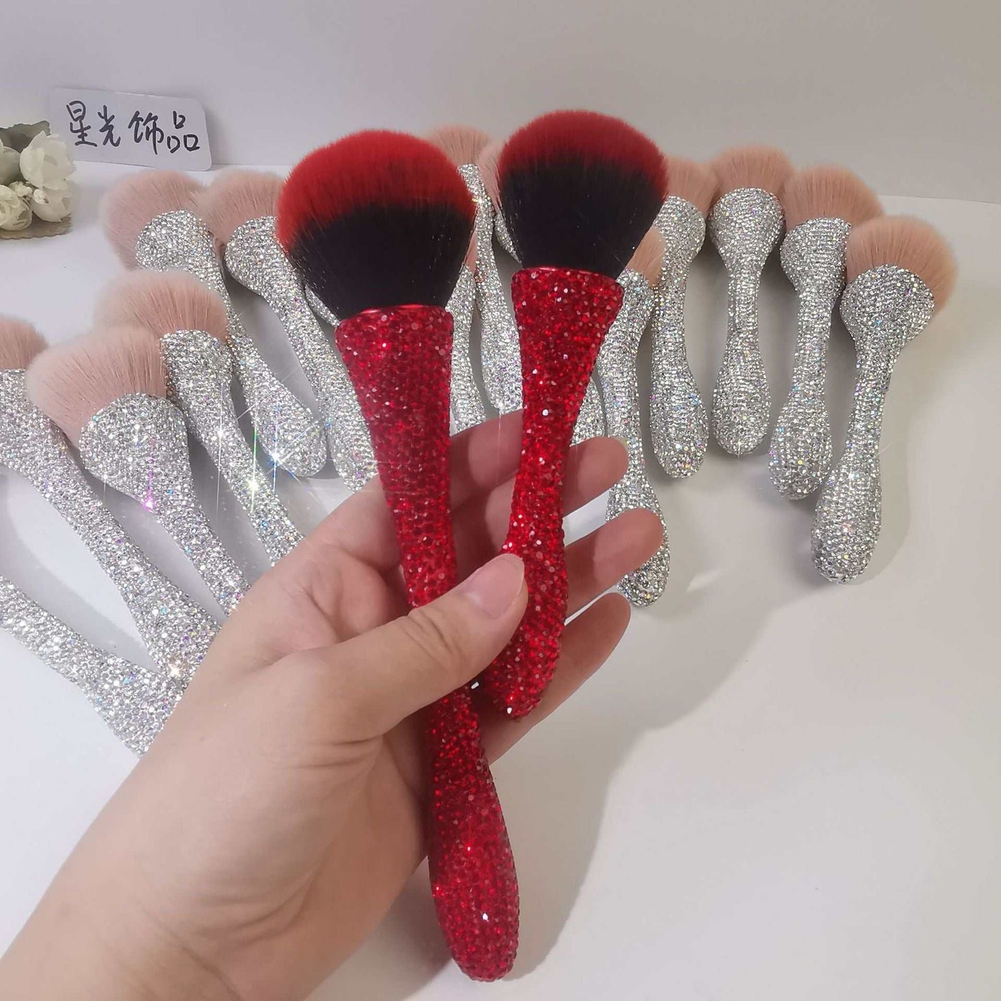 Makeup Brush Diamond-encrusted Waist Foundation Brush Luxurious Makeup