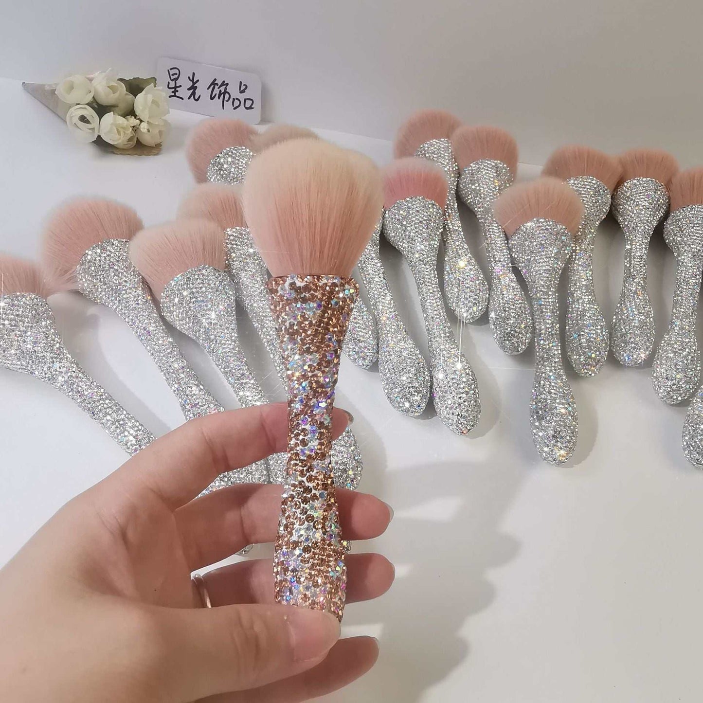 Makeup Brush Diamond-encrusted Waist Foundation Brush Luxurious Makeup